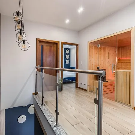 Exclusive Zefir Sauna & Grill Ferienhaus *